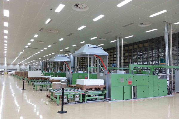 貴陽卷煙廠多聯(lián)機(jī)房采用可調(diào)式阻尼彈簧<a href='http://m.bbcphoto.cn' target='_blank'><u>減震器</u></a>